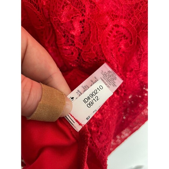 Express Size 4 Mini Lace Dress Red V-Neck Fit & Flare Cocktail Sleeveless NWT - Picture 11 of 13